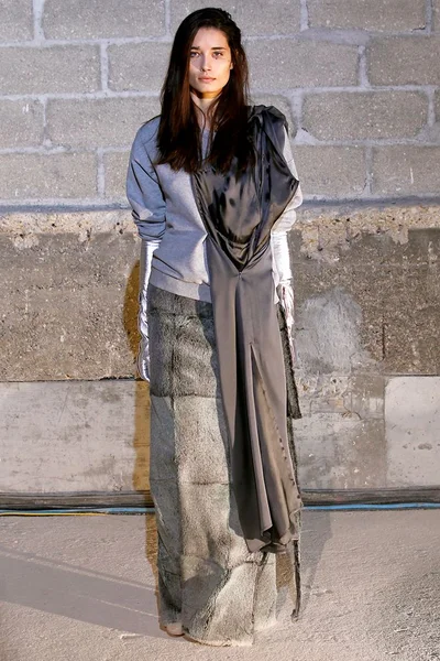 Look 29